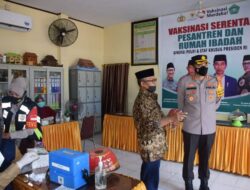 Kapolres Bone Tinjau Vaksinasi Massal di Pesantren Al Amir Fil Jannah