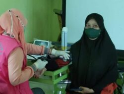 Berikan Perlindungan Optimal, Pegawai Dinkes Sinjai Divaksin Dosis Ke Tiga