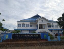 Kampus UNIM Bone Disorot, Mahasiswa Sebut Pembayaran Merangkak Pembangunan Minim