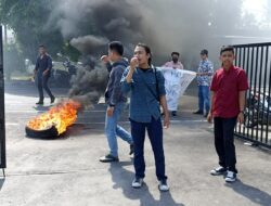 Nilai Kinerja Polantas Buruk, Mahasiswa Dan Pemuda Demo Polres Bulukumba