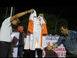 Pengukuhan Ketua Orari Lokal Bone Tercederai,Sejumlah Anggota Bakar Baju Seragam