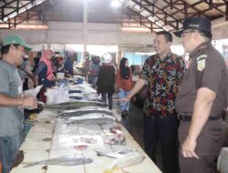 Memastikan Harga Stabil, Bupati Selayar bersama Forkopimda Sidak Pasar Rakyat Bonea