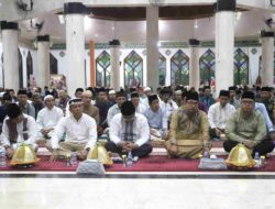 Pemkab Kepulauan Selayar Peringati Nuzulul Qur’an di Mesjid Agung Al-Umaraini