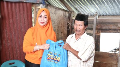 TP PKK Selayar Sambangi Rumah Warga Kurang Mampu Berbagi Berkah Ramadan
