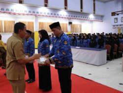 Simbolis, Bupati Selayar Serahkan SK kepada 258 ASN PPPK