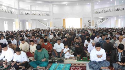Bupati Selayar Sholat Idul Fitri di Mesjid Rahmatan Lil Alamin, Wabup di Lapangan Gelora Batangmata