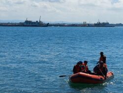 Penumpang Kapal Ferry KM Permata Nusantara Rute Bajoe – Kolaka ,Lompat Ke Laut