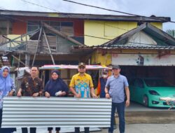 BPBD Selayar Serahkan Bantuan Rehabilitasi Pasca Bencana