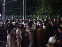 Ketahuan Selingkuh, Mobil Pria Di Bone Diamuk Massa, Alat Isap Sabu Ditemukan Dalam Mobil