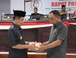 Paripurna DPRD Selayar, Saiful Arif Serahkan Ranperda Pertanggungjawaban APBD 2023